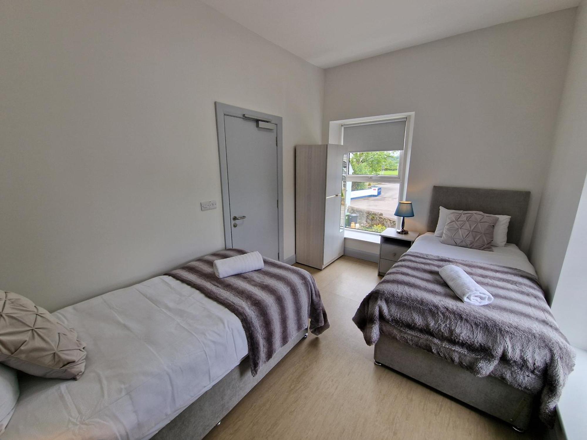 Trivia House Hostel Swanlinbar Luaran gambar